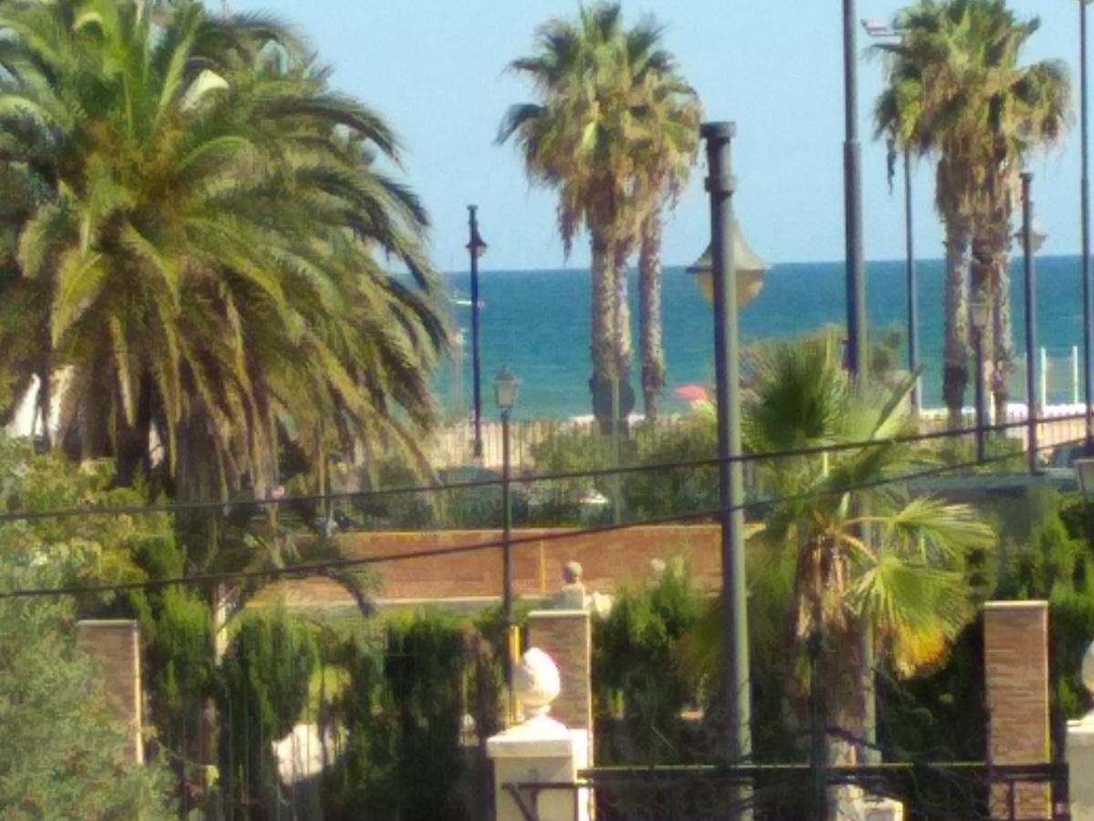 APARTMENTSUITESPAIN Beach Economy Valencia Exterior foto